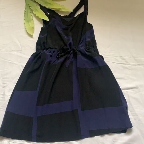 🌟MEXX Printed Silk Dress🌟 - Picture 4 of 10